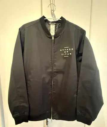 알마비앙카 AMNIBUS 진격의 거인 블루종