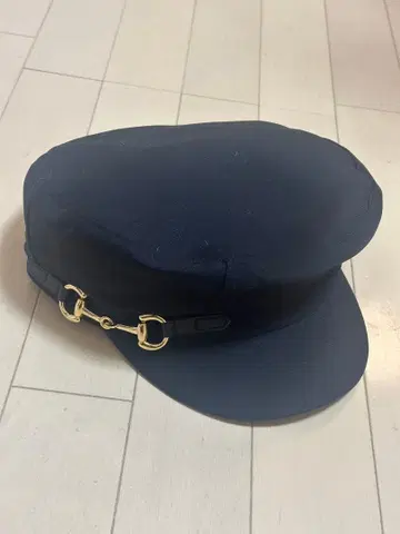 CA4LA 헌팅 캡 금장 장식 벨트