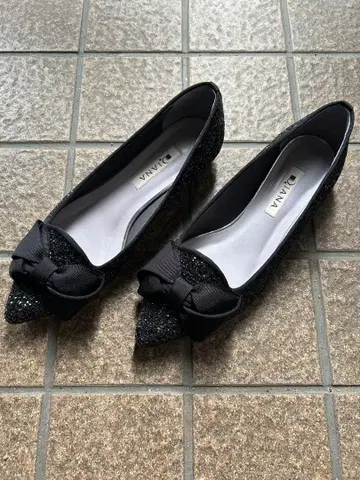 DIANA 블랙 펌프스 EM 41178 23.0cm