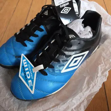 umbro 축구화 파랑 블랙