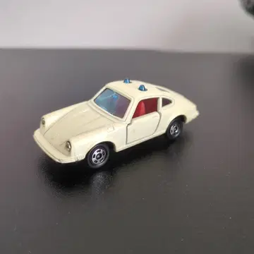 토미카 포르쉐 911 S