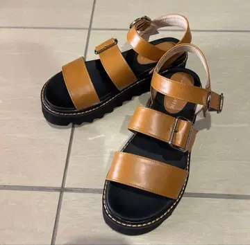 오리엔탈 트래픽 샌들 1 브라운