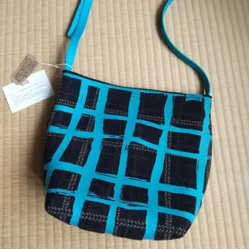 미사용품 택 포함 캠퍼 숄더백