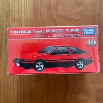 토미카 프리미엄 40 도요타 스프린터 트레노 (AE86) 발매 기념 사양