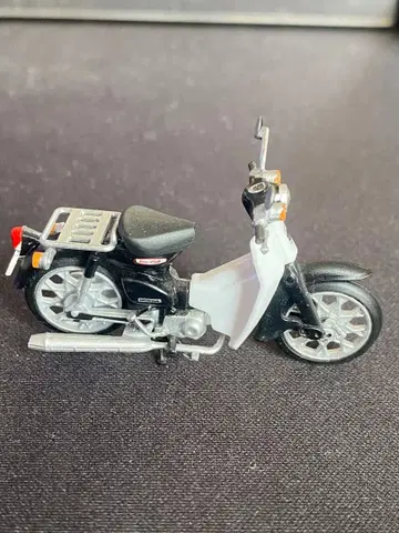 혼다 슈퍼커브 블랙 새상품급 레어 레트로