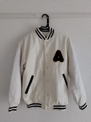 아이묭 그래서 춥다고 말했잖아! 바시티 자켓