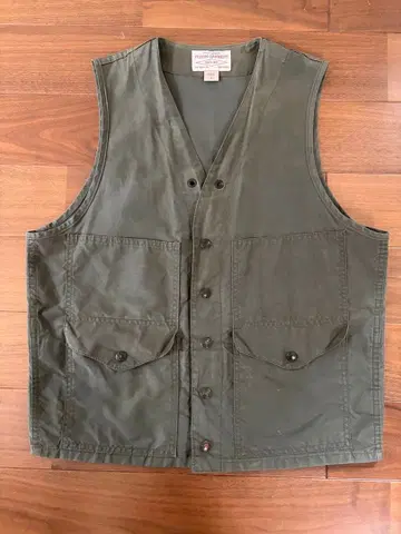 [ 가격 인하 ] FILSON 필슨 베스트 M 사이즈 USA제