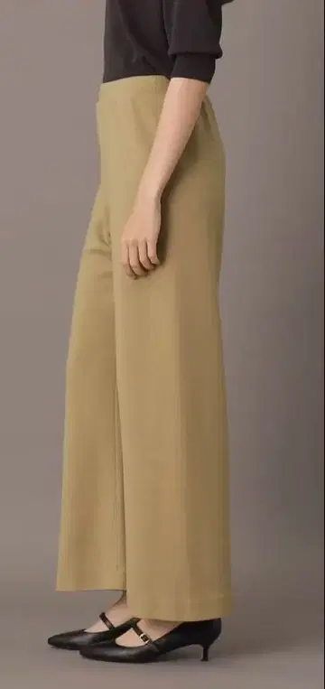 새상품 DRESSTERIOR 분또 이지 와이드 팬츠 38