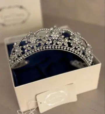 Love Tiara 빅토리아 티아라