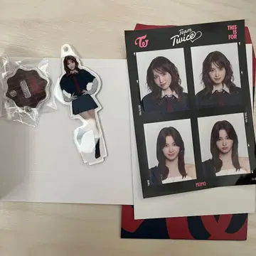 TWICE 모모 증명사진 스티커 아크릴 스탠드 참