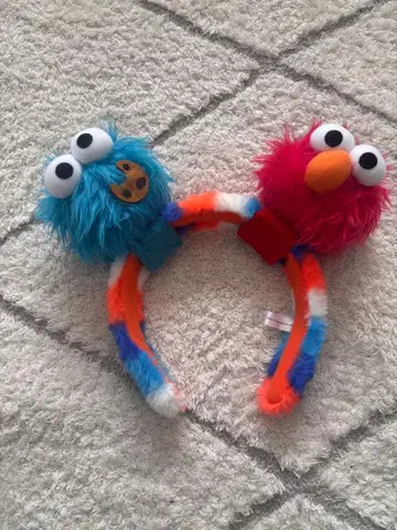엘모와 쿠키 몬스터 머리띠