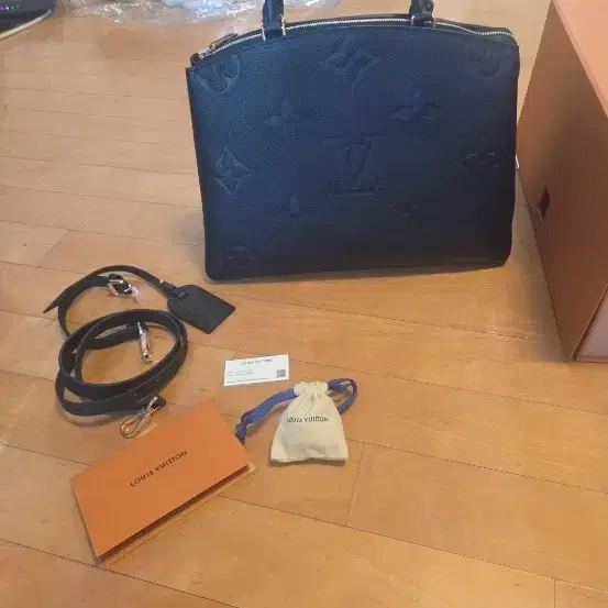 루이비통 그랑팔레 새상품 팝니다 사진 2