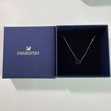 SWAROVSKI 스와로브스키 블랙 스완 목걸이 5204133
