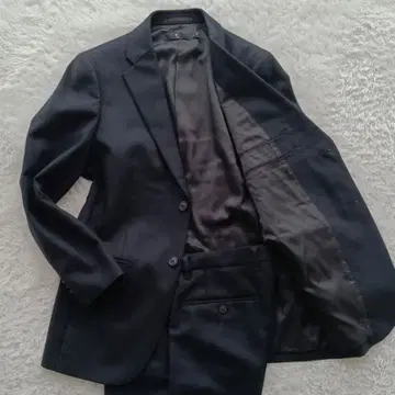 컨디션 최상 UNIQLO+J 비즈니스 정장 블랙 셋업 2 버튼 블랙