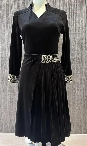 [미사용 택 포함] 블랙 벨벳 플리츠 원피스