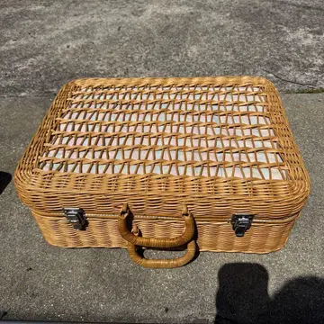 라탄 피크닉 바스켓 꽃무늬 내부