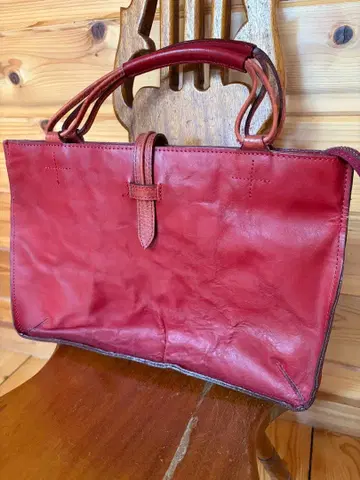 DAKOTA 다코타 가죽 미니 토트백 주름 가공