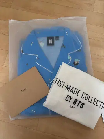 ARTIST MADE COLLECTION Jin 천사 파자마 M 사이즈