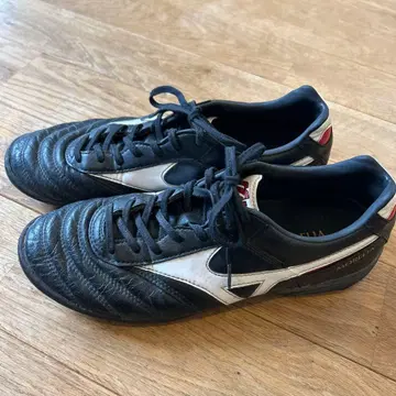 미즈노 모렐리아 트레이닝화 25.5cm