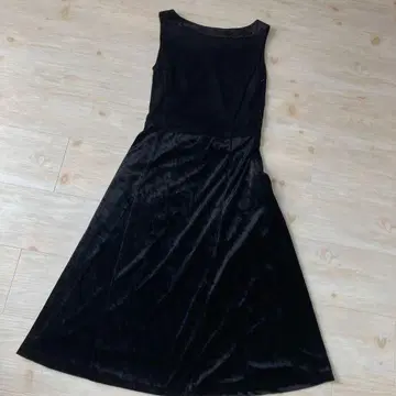 BALLSEY 새상품급 벨벳 원피스 블랙 A라인 엘레강트 실크 혼방