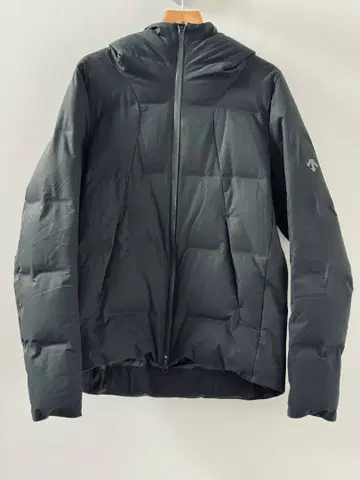 데상트 올테라인 미즈사와 다운 셔틀 사이즈 L 블랙