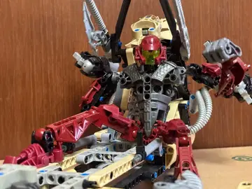 LEGO BIONICLE 8995 Thornatus V9