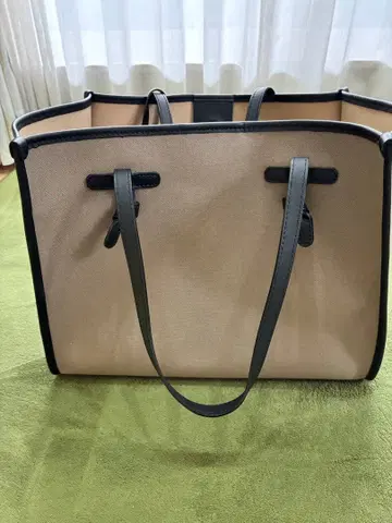 가격 인하 GIANNI CHIARINI/마르첼라/토트백 M