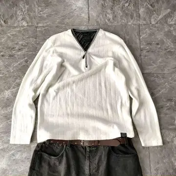 화이트 하프 집업 브이넥 롱슬리브 Y2K K