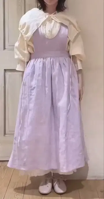 새상품 사만사 모스모스 타치카와 한정판 린넨 에이프런 원피스 라벤더