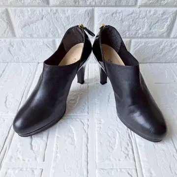 새상품급 elegance 히미코 숏부츠 부티 블랙 23cm