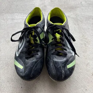 Umbro 축구화 스파이스 블랙/라임 25