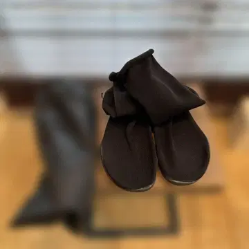 yeezy pod 주머니 포함