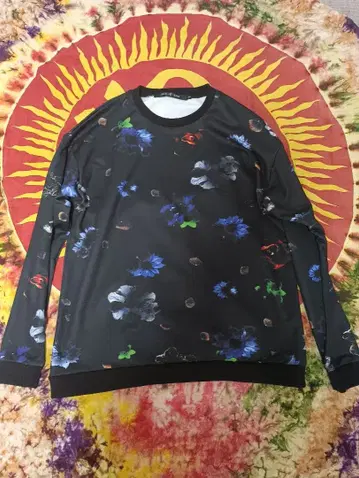 NO ID BLACK 꽃무늬 트레이닝복 사이즈 2