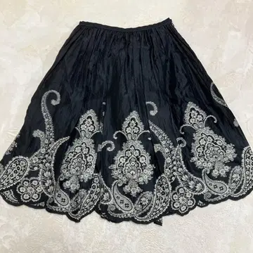 Lois CRAYON 로이스크레용 스커트