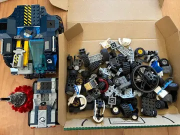 LEGO 쥬라기 월드 차량 및 부품 세트