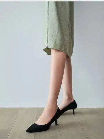 찰스앤키스 포인티드 키튼힐 펌프스 37