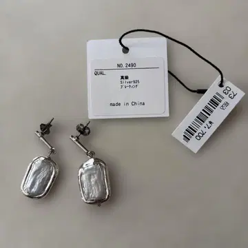 미사용 새상품 야마다야 UNBEIGE 직사각형 펄풍 귀걸이