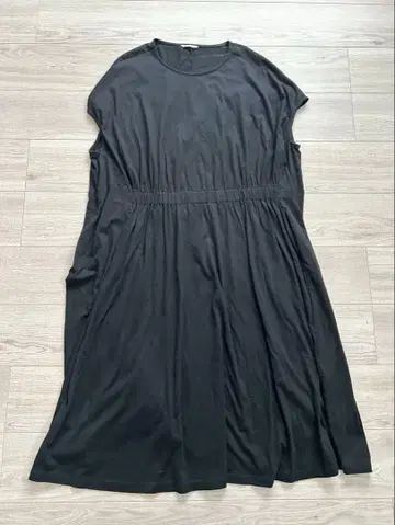 tumugu: 츠무구 일본제 코튼 개더 원피스 블랙 넉넉한