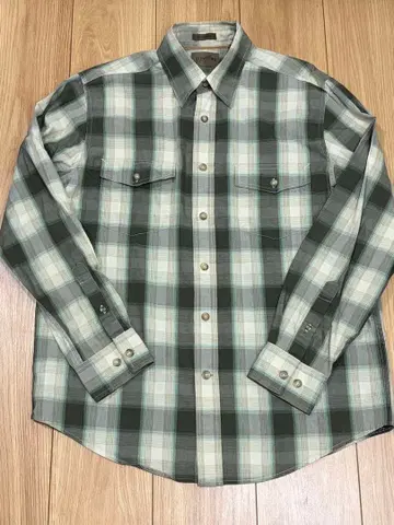 컨디션 최상 ST.JOHNS BAY 체크 무늬 긴팔 셔츠 존스 베이