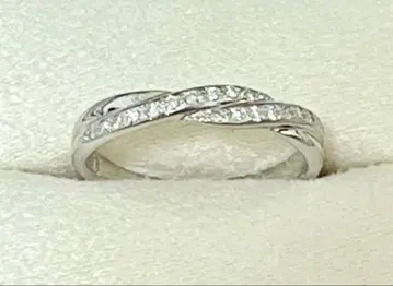 반돔 아오야마 다이아몬드 플라티나 반지