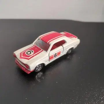 토미카 NISSAN 스카이라인 HT 2000 GTR 레이싱