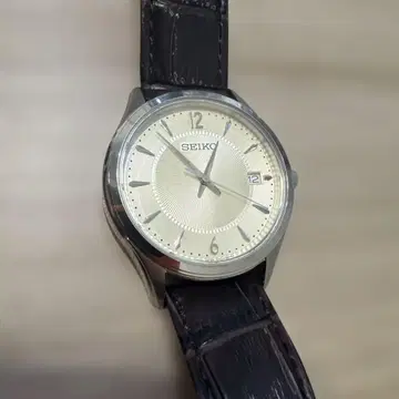 세이코 남성용 쿼츠 워치 가죽 스트랩 SUR421P1