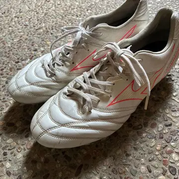 Mizuno 축구화 27.0cm 화이트/핑크