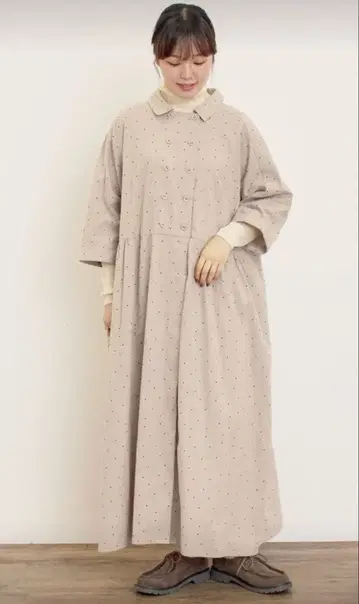 사만사 모스모스 돌먼 슬리브 개더 원피스 베이지 S