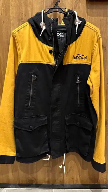 LEFLAH 후드 부착 마운틴 후드티 L 사이즈