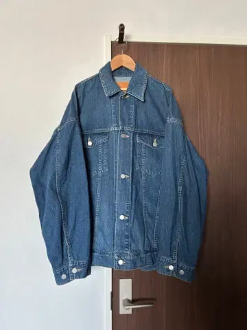 CLESSTE의 데님 자켓과 데님 팬츠