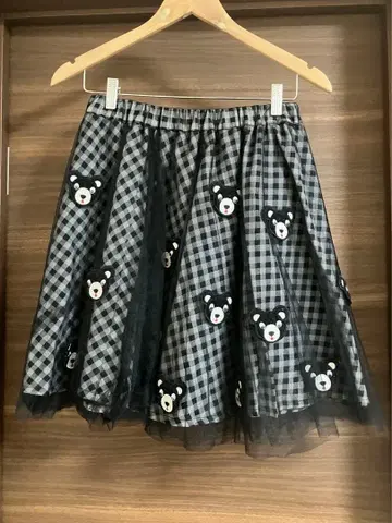 CANDY STRIPPER 곰 자수 플레어 스커트 사이즈 2