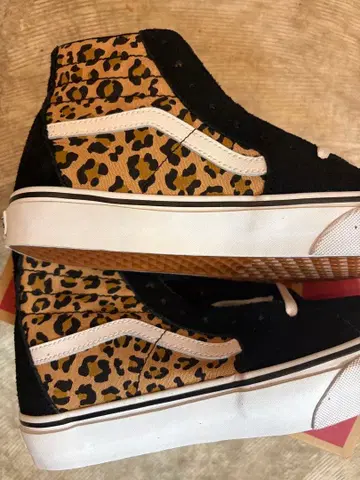 VANS Sk8-Hi Tapered 레오파드