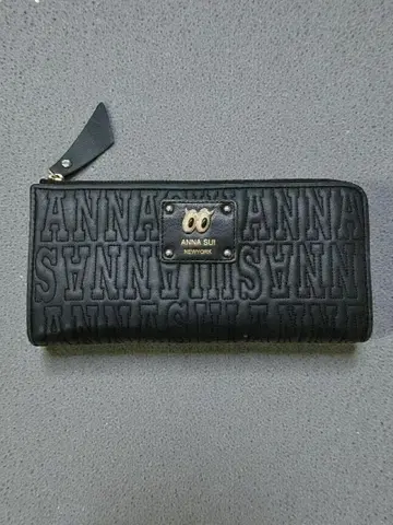 ANNA SUI NEW YORK 안나수이 로고 엠보싱 장지갑