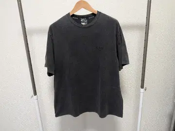 BLVCK PARIS 다크 그레이 티셔츠